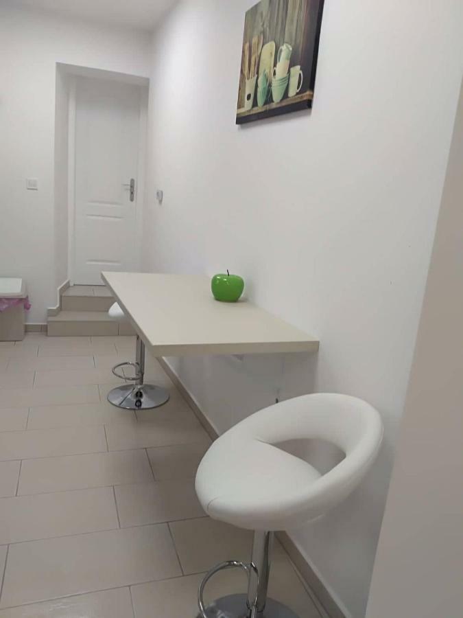Alma Vendégház Veszprém Exterior foto